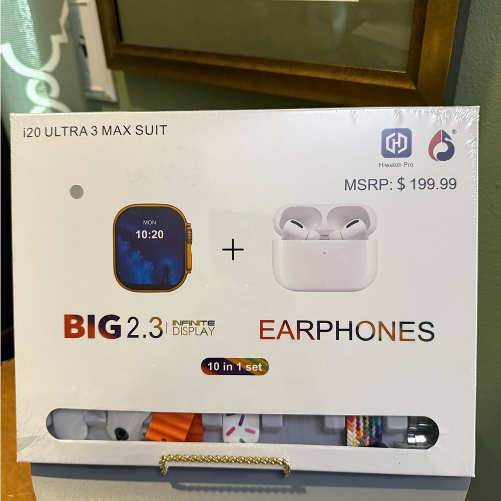 i20 Ultra 3 Max Suit Smartwatch & Earphones - NIB